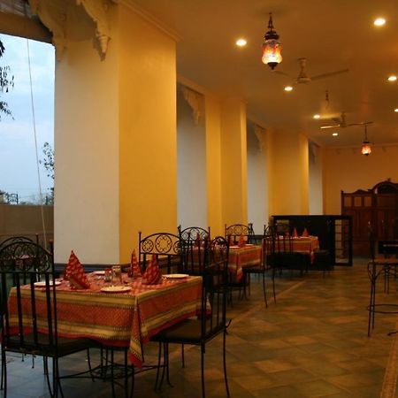 Pratap Palace Chittorgarh Экстерьер фото